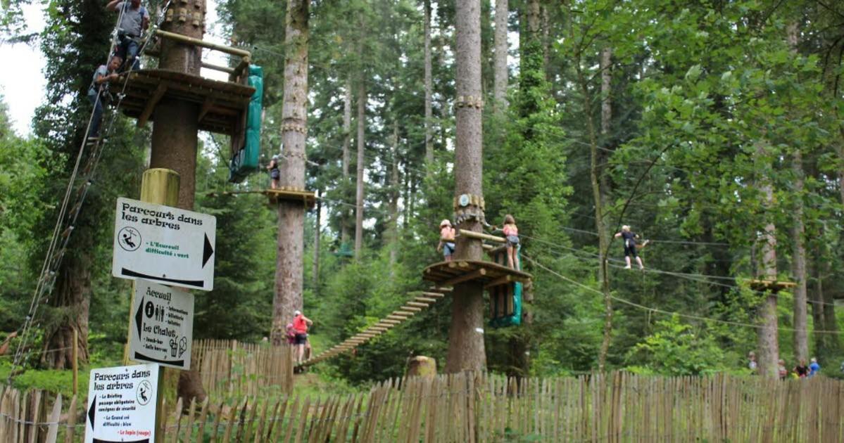 Gite Le P'Tit Chasseral Maîche 外观 照片